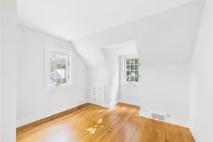 229 Hunt Ave, South Kingstown, RI 02879 - Photo 27