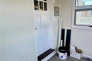 39 Hillview Ave, Providence, RI 02908 - Photo 3