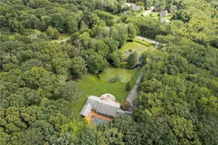 1825 Middle Rd, East Greenwich, RI 02818 - Photo 27