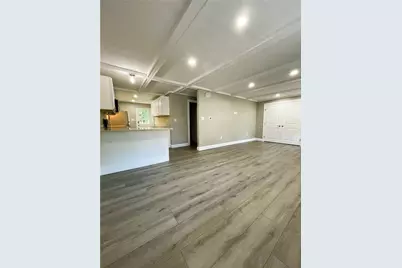 1371 Mendon Road #12, Woonsocket, RI 02895 - Photo 5