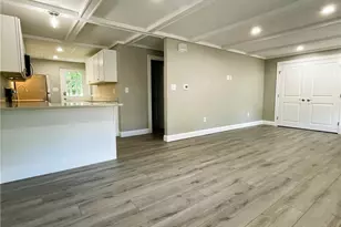 1371 Mendon Rd, Woonsocket, RI 02895 - Photo 5