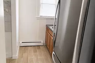 17 Cromwell St, Providence, RI 02907 - Photo 5