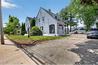 520 Providence Street, West Warwick, RI 02893 - Photo 5