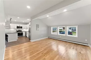 20 Grace Ave, Warwick, RI 02889 - Photo 5