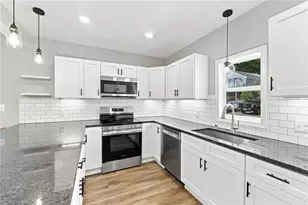 20 Grace Ave, Warwick, RI 02889 - Photo 3