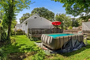 62 Milton Rd, Warwick, RI 02888 - Photo 23