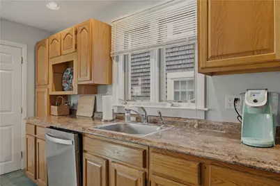 45 Holland Street, Newport, RI 02840 - Photo 11