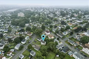 216 Maplewood Ave, Cranston, RI 02920 - Photo 29