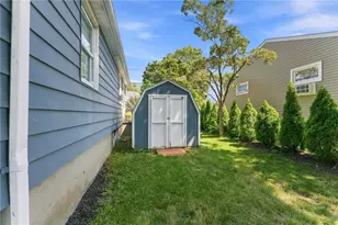 51 Westminster St, Westerly, RI 02891 - Photo 13