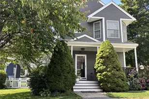 28 Fenner Ave, Newport, RI 02840 - Photo 1