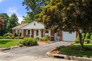 63 Pinecrest Dr, Woonsocket, RI 02895 - Photo 5
