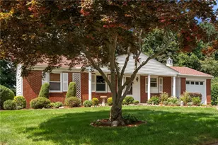 63 Pinecrest Dr, Woonsocket, RI 02895 - Photo 3