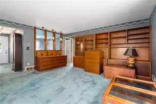 63 Pinecrest Dr, Woonsocket, RI 02895 - Photo 9