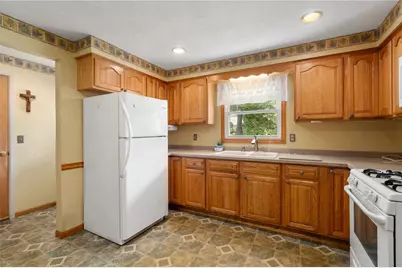 63 Pine Crest Drive, Woonsocket, RI 02895 - Photo 15