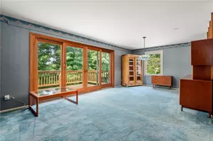 63 Pinecrest Dr, Woonsocket, RI 02895 - Photo 11
