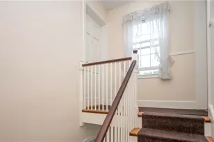 184 N Fenner Rd, Middletown, RI 02842 - Photo 3