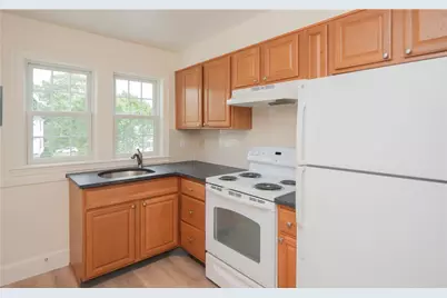 184 N Fenner Road #B, Middletown, RI 02842 - Photo 11