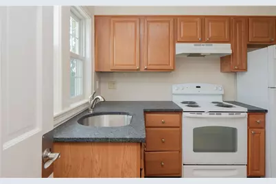 184 N Fenner Road #B, Middletown, RI 02842 - Photo 13