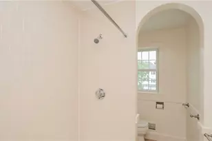 184 N Fenner Rd, Middletown, RI 02842 - Photo 15