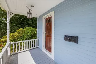 272 Boulevard, Middletown, RI 02842 - Photo 3