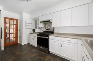 272 Boulevard, Middletown, RI 02842 - Photo 13