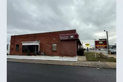 223 Newport Avenue, Pawtucket, RI 02861 - Photo 3