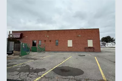 223 Newport Avenue, Pawtucket, RI 02861 - Photo 1