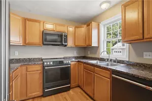 720 Putnam Pike, Smithfield, RI 02828 - Photo 7