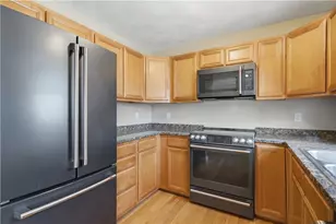 720 Putnam Pike, Smithfield, RI 02828 - Photo 9