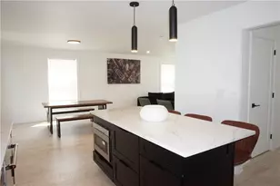 1232 Narragansett Blvd, Cranston, RI 02905 - Photo 9