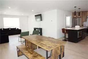 1232 Narragansett Blvd, Cranston, RI 02905 - Photo 11