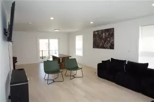 1232 Narragansett Blvd, Cranston, RI 02905 - Photo 15