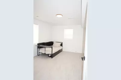 1232 Narragansett Boulevard, Cranston, RI 02905 - Photo 5