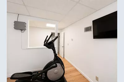 31 Foster Street, Pawtucket, RI 02861 - Photo 11