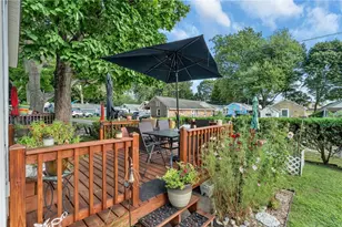 29 E Andrew Comstock Rd, Warwick, RI 02886 - Photo 31