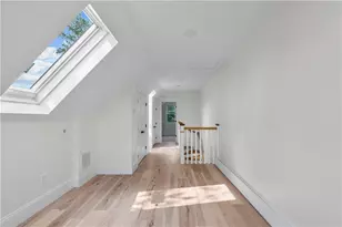 43 Rhode Island Ave, Newport, RI 02840 - Photo 19