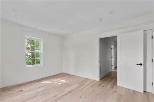 43 Rhode Island Ave, Newport, RI 02840 - Photo 13