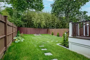 43 Rhode Island Ave, Newport, RI 02840 - Photo 25