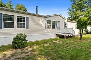 8 Lisa's Way, Coventry, RI 02816 - Photo 3
