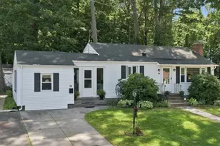 14 Woodhill Dr, Cranston, RI 02920 - Photo 13