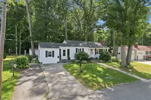 14 Woodhill Dr, Cranston, RI 02920 - Photo 31
