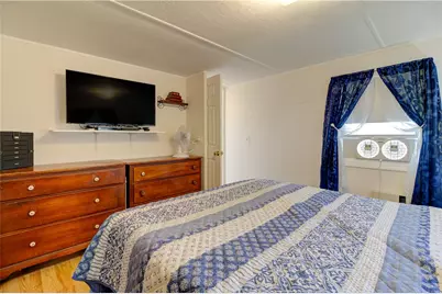 46 Lowell Avenue, Pawtucket, RI 02861 - Photo 9