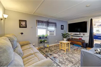 46 Lowell Avenue, Pawtucket, RI 02861 - Photo 5