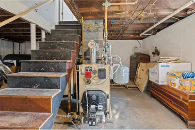 7 Thurston Avenue, Portsmouth, RI 02871 - Photo 29
