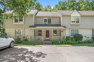 122 Fairway Dr, Coventry, RI 02816 - Photo 1