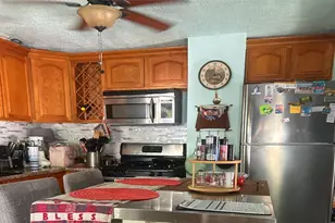 147 Aborn Ave, Warwick, RI 02888 - Photo 9