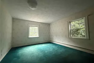 243 Deerfield Rd, Cranston, RI 02920 - Photo 15