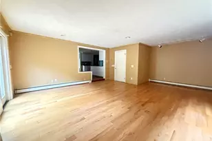 243 Deerfield Rd, Cranston, RI 02920 - Photo 5