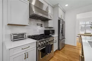 5 Lacey Ct, Smithfield, RI 02917 - Photo 9