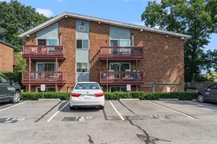 110 Pilgrim Pkwy, Warwick, RI 02888 - Photo 1